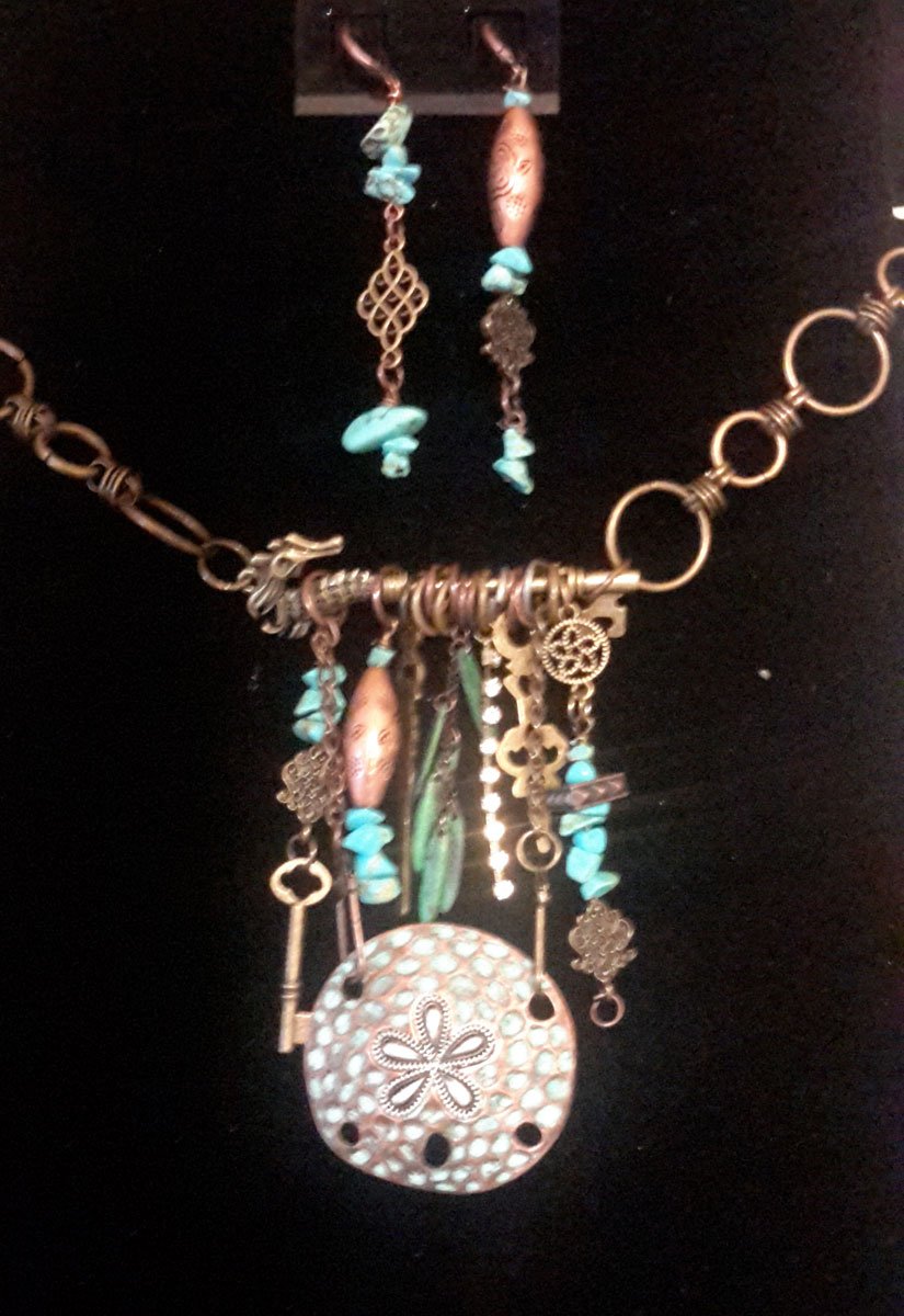 Turqoise-key-and-earrings-b
