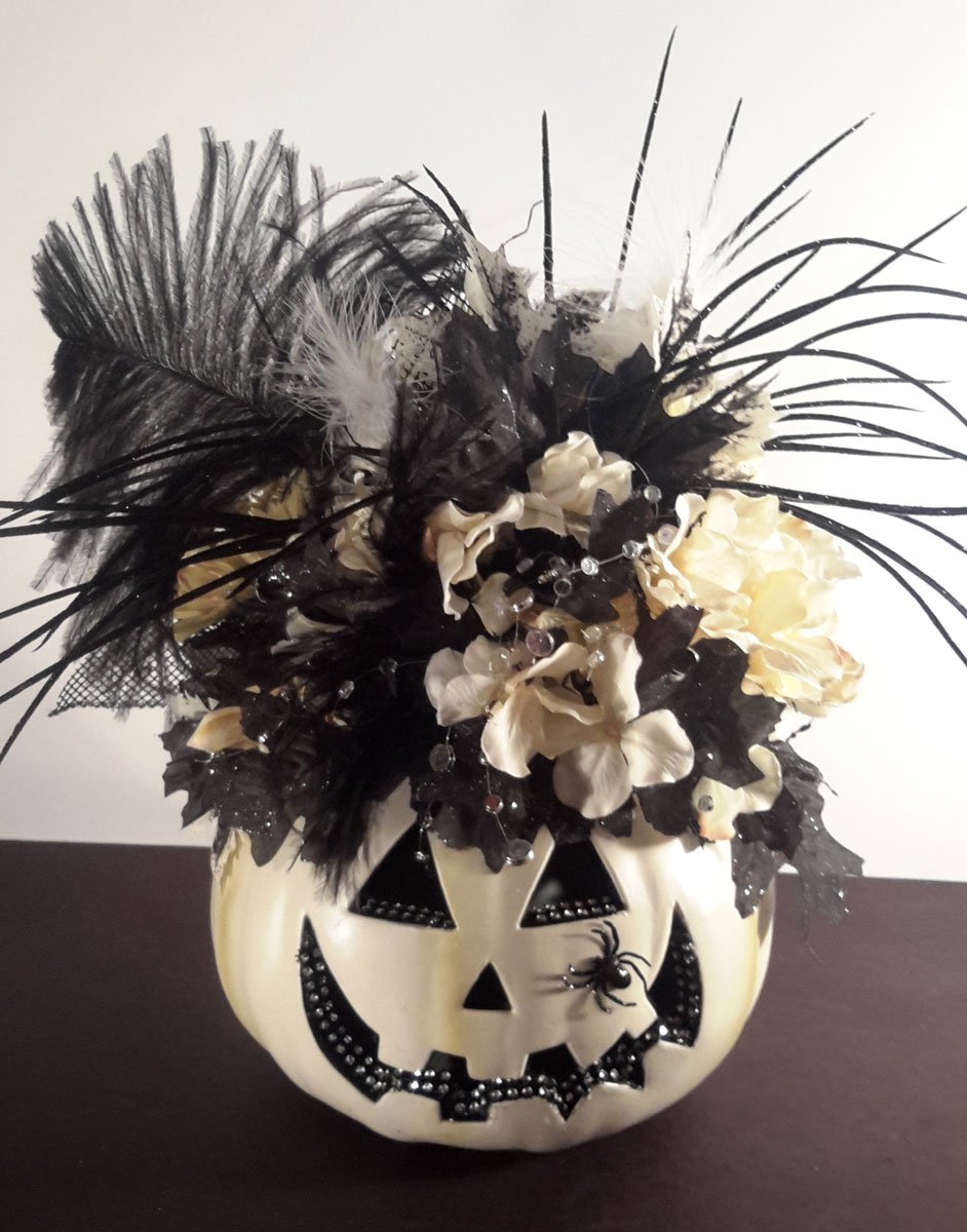 white-diva-with-feather-201