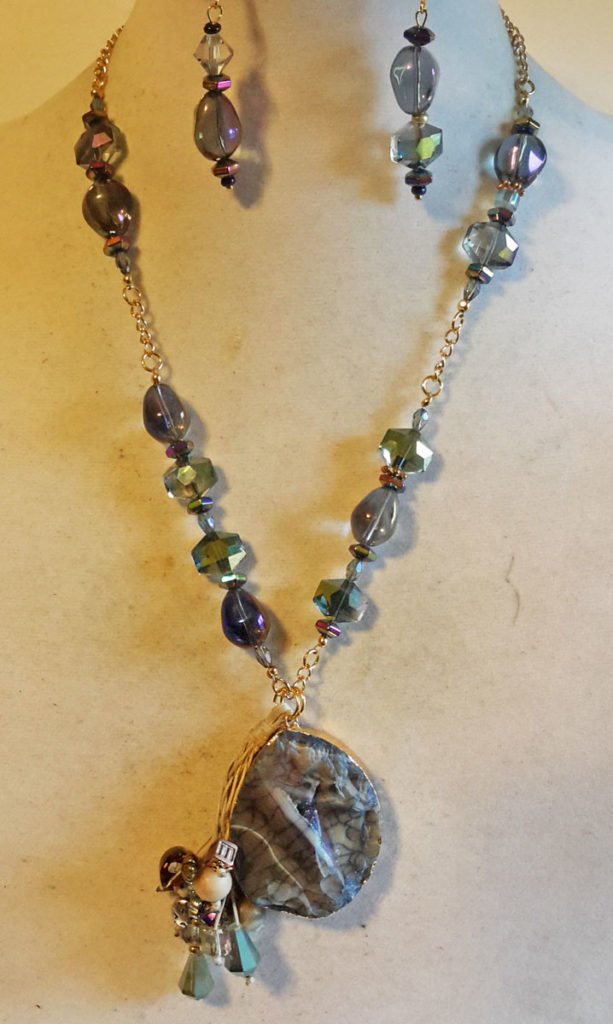 09.09.19-Blue-Druzy-with-gl